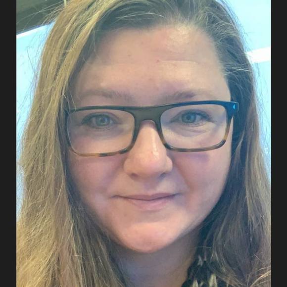 Meet your Posher, Yolanda - Picture 1 of 1